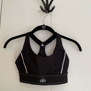 alo airlift suit up bra xs in black